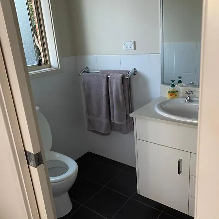 Private Room With Ensuite And Parking Close To Wollongong Cbd Exterior photo